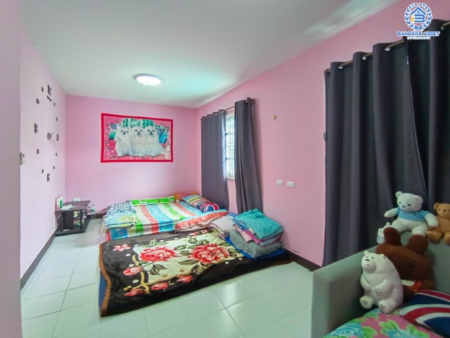 *****ทาวน์เฮ้าส์มือสองนนทบุรี ม.ไลโอ บลิสซ์ กาญจนาภิเษก-ชัยพฤกษ์ เนื้อที่ 17.6 ตร.ว. ฟังก์ชัน 3 ห้องนอน 2 ห้องน้ำ 1 ที่จอดรถ ทำเลดีเดินทางสะดวก เชื่อมต่อ ถ.กาญจนาภิเษก, ถ.รัตนาธิเบศร์ ใกล้รถไฟฟ้าสายสีม่วง "สถานีคลองบางไผ่"